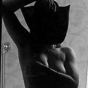 Meet your Posher, Laura tara